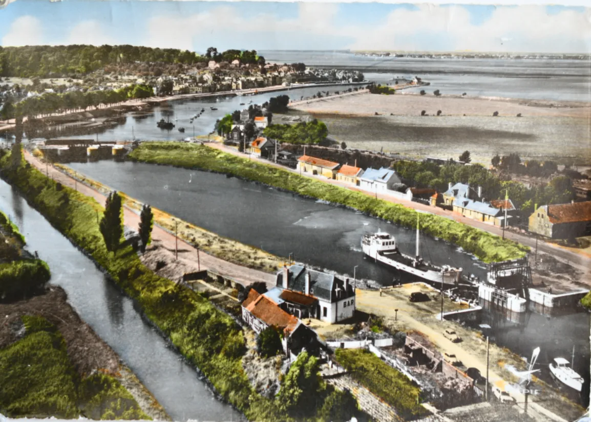 Canal de la Somme, paysage construit